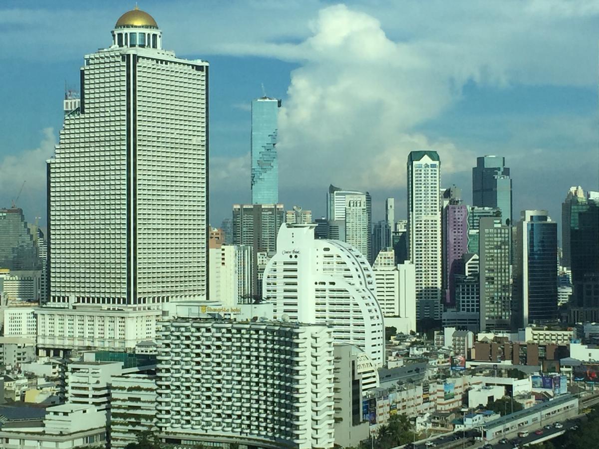 Baan Sathorn Riverfront Бангкок Екстер'єр фото